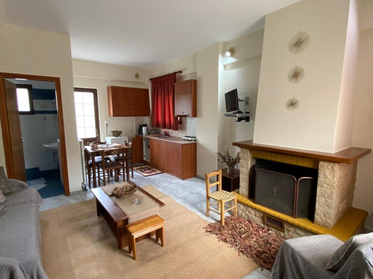 Apartament Artemis Mezonetes Kalawrita Zewnętrze zdjęcie